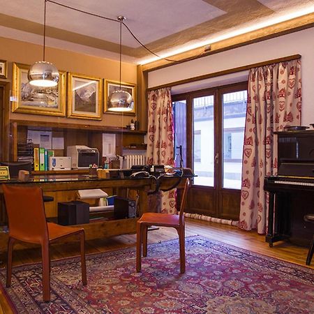 Hotel Pilier D'Angle & Wellness Курмайор Экстерьер фото