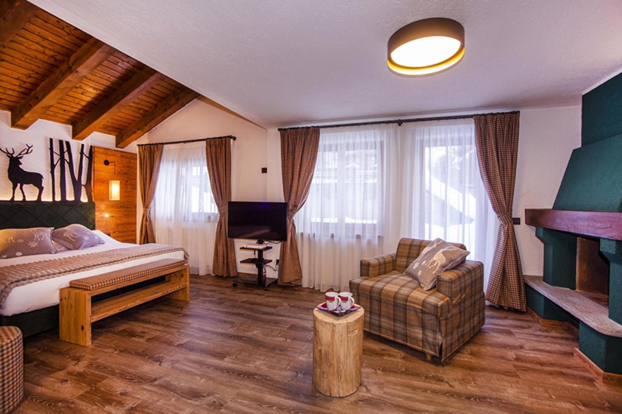 Hotel Pilier D'Angle & Wellness Курмайор Экстерьер фото