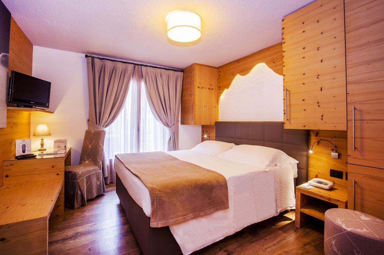 Hotel Pilier D'Angle & Wellness Курмайор Экстерьер фото