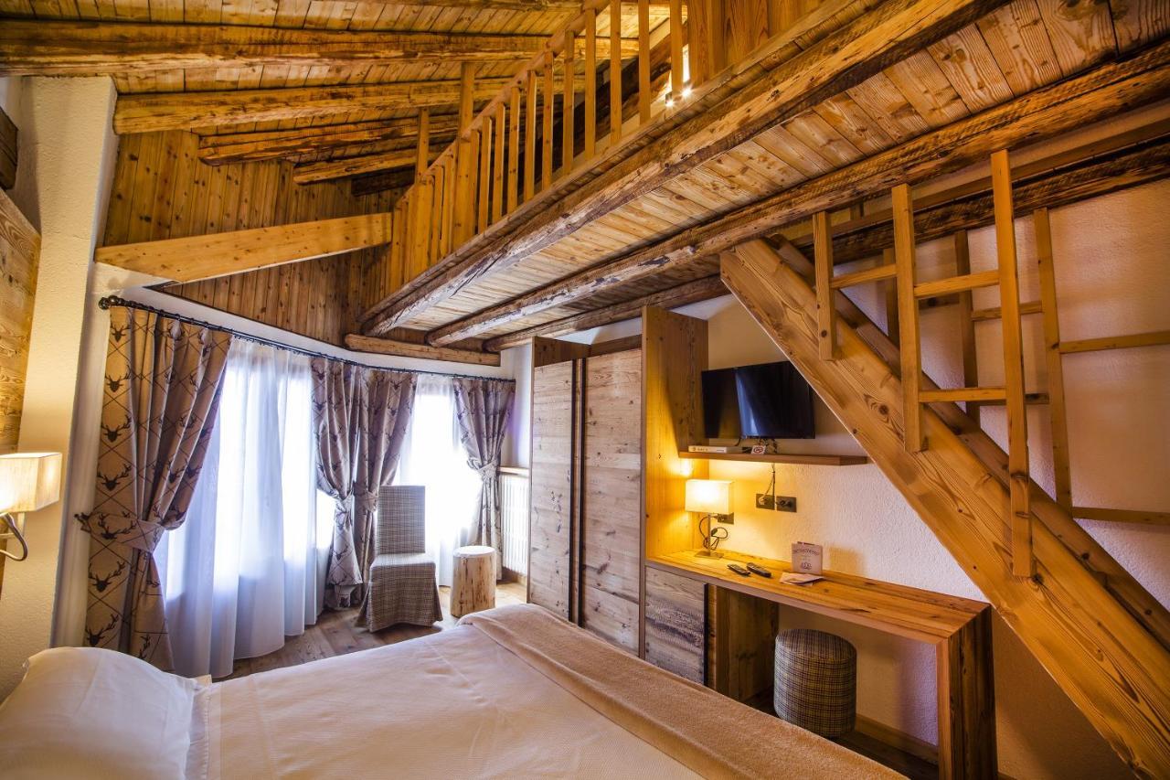 Hotel Pilier D'Angle & Wellness Курмайор Экстерьер фото